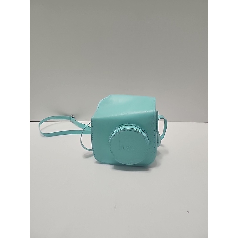 Fujifilm Instax Mini 7S Instant Camera Case Has Some Wear